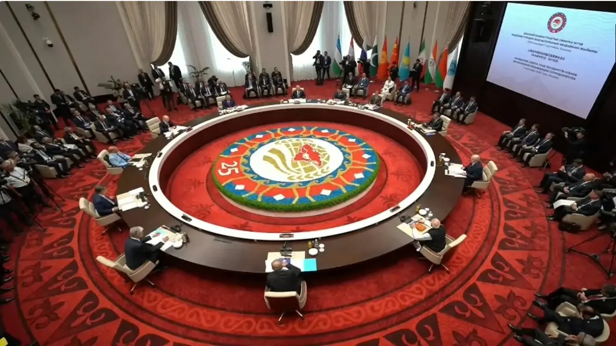 26th SCO Summit Begins in Bishkek as Heads of State Gather, Round-Table Discussion Underway 26th SCO Summit Begins in Bishkek as Heads of State Gather, Round-Table Discussion Underway