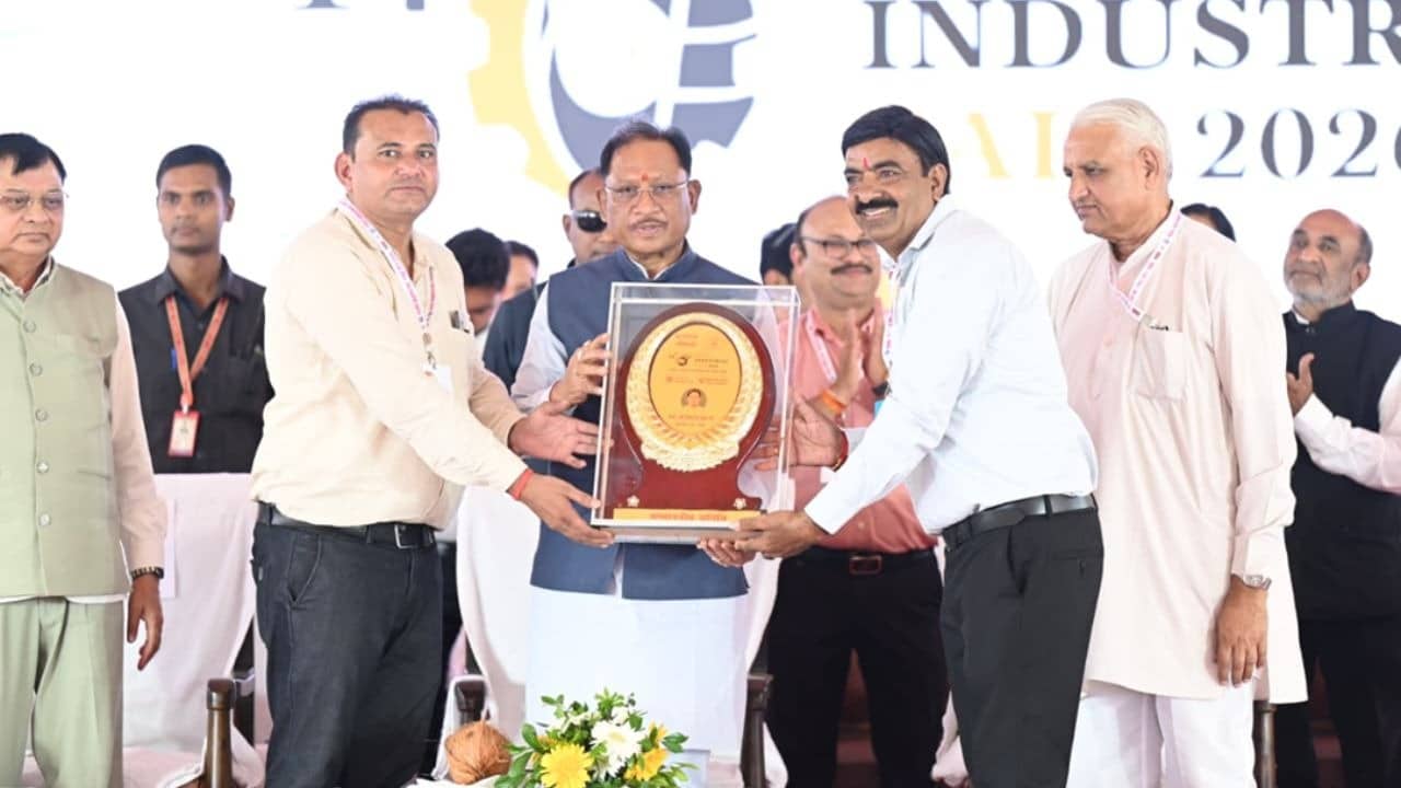 नए दौर की अर्थव्यवस्था के लिए तैयार हो रहा छत्तीसगढ़, भविष्य के उद्योगों पर हमारा फोकस: मुख्यमंत्री विष्णु देव साय