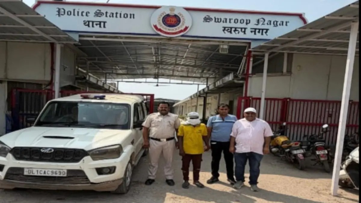 Delhi Teen Gang-Raped, Stabbed To Death By Four, Including 3 Minors; Body Found Partly Eaten By Dogs Delhi Teen Gang-Raped, Killed By 4; Dogs Eat Body Dumped In Field