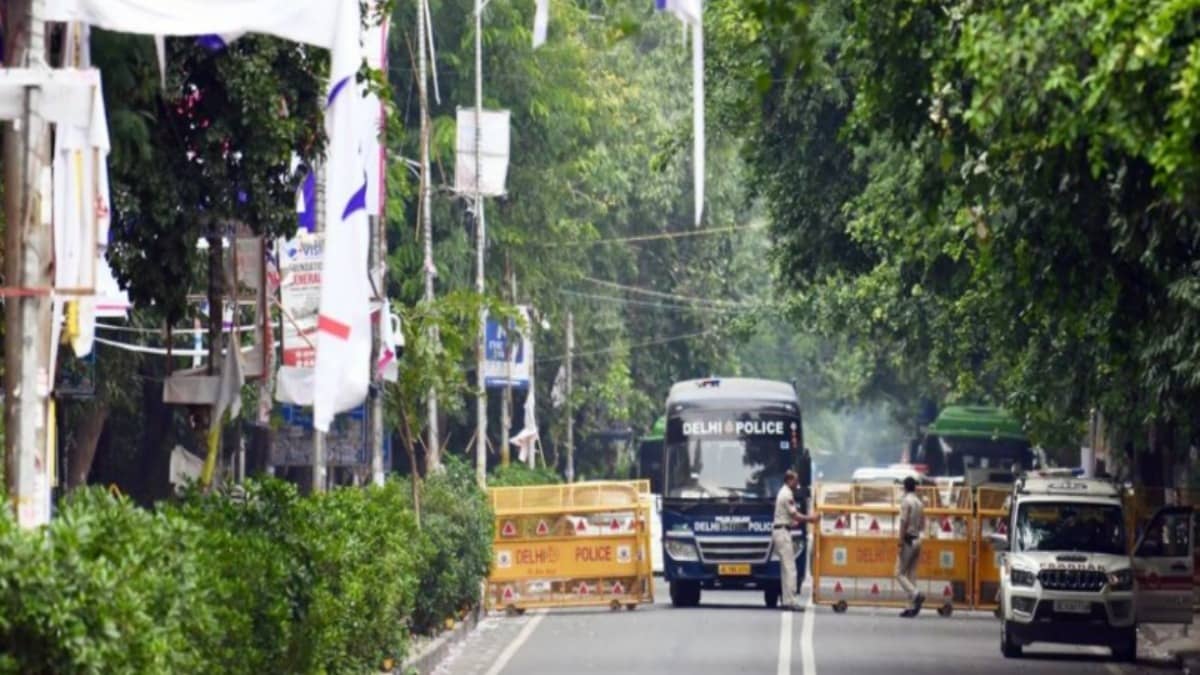 DU Suspends Three Students Over Alleged Stalking, Harassment of Two Women in Mukherjee Nagar