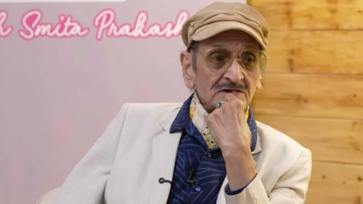 Biswajit Chatterjee Recalls Sharing Makeup Room With Icons Jeetendra, Dharmendra, Vinod Khanna; Says 'That Was Different Kind Of Life' iswajit Chatterjee Recalls Sharing Makeup Room With Bollywood Icons