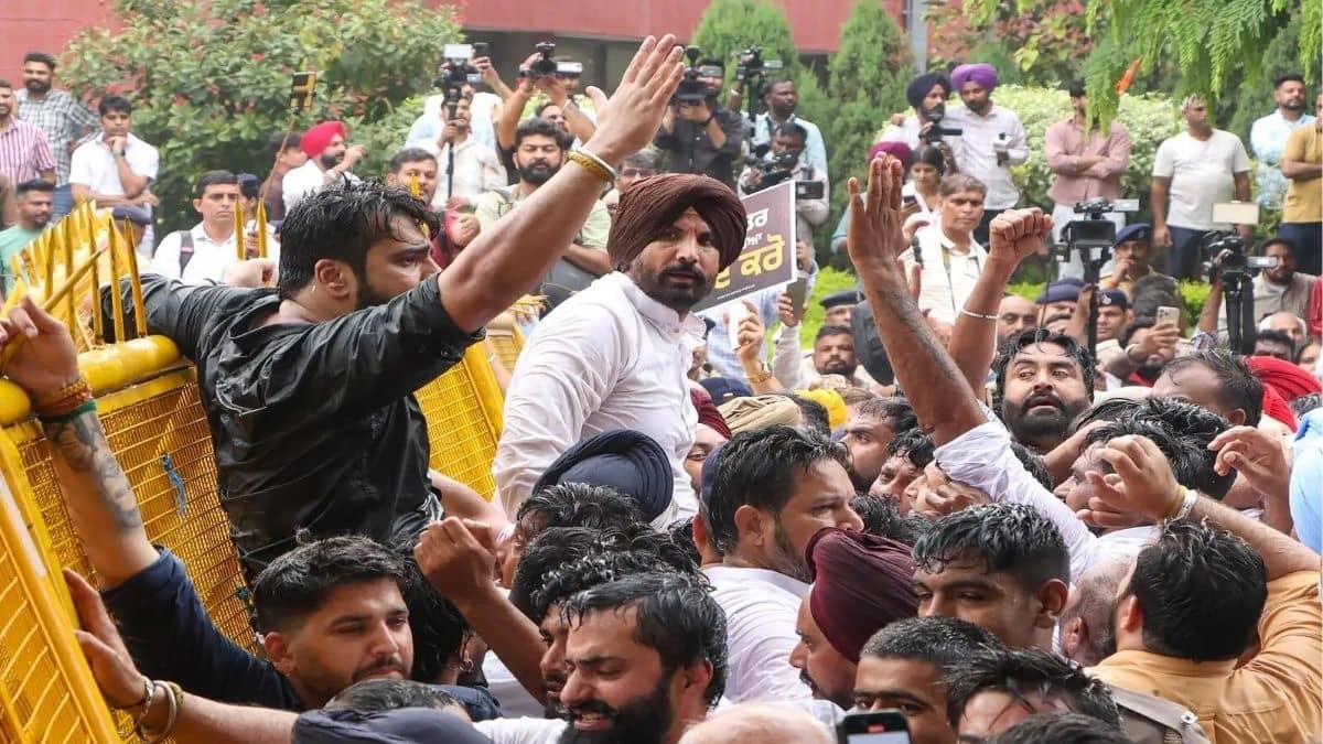 LPU Suspends Classes For 10 Days, Postpones Exams As Phagwara Protests Intensify Over Rape Case