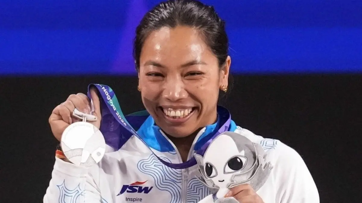 Asian Games 2026: 28 साल बाद वेटलिफ्टिंग में भारत को मिला मेडल, मीराबाई चानू की अधूरी इच्छा हुई पूरी, राष्ट्रपति और PM मोदी ने भी दी बधाई mirabai chanu