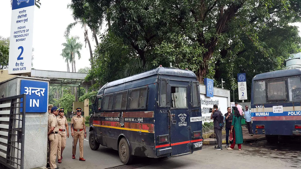 Mumbai Crime Branch to Investigate Alleged Suicide Case of IIT Bombay Second-Year Student Mumbai Crime Branch to Investigate Alleged Suicide Case of IIT Bombay Second-Year Student