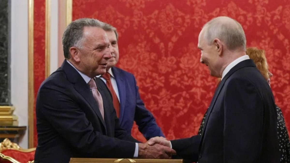No Breakthrough in Ukraine Talks as Kremlin Calls US Envoys’ Visit Useful