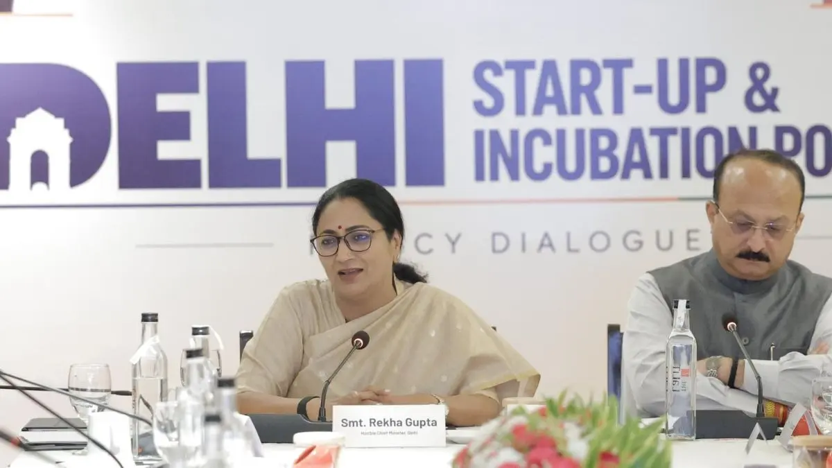 दिल्ली में युवाओं के आइडिया को मिलेगा अवसर, इनोवेशन के पास होगा मंच, 10000 स्टार्टअप्स को सरकार देगी प्रोत्साहन, CM रेखा गुप्ता ने किया बड़ा ऐलान rekha gupta with ashish sood
