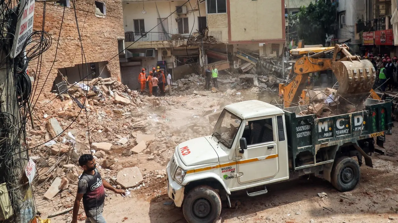 Satya Niketan Building Collapse Case: Court Denies Bail to Hariram Gupta, Noting Gravity, 7 Deaths Satya Niketan Building Collapse Case: Court Denies Bail to Hariram Gupta, Noting Gravity, 7 Deaths