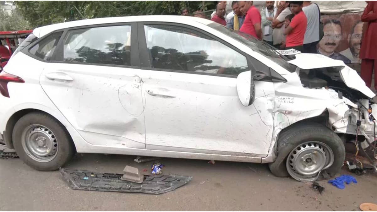 Speeding I20 Hits Auto, Rickshaw near Delhi's Sukhdev Vihar Metro Station; One Killed