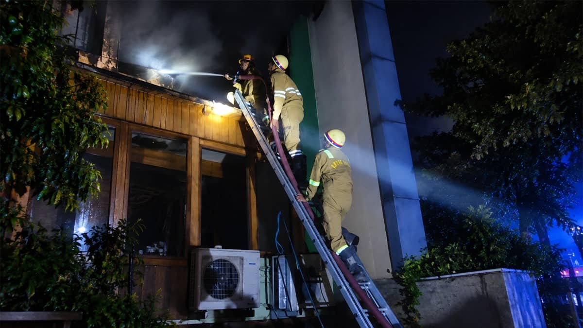 UP: Several Rescued as House Gutted in Fire in Kanpur