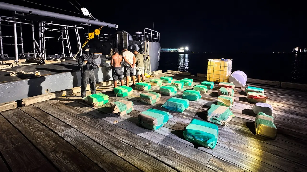 US-Led Task Force Claims 587 Kg Cocaine Seized; 3 Individuals Detained in Joint Caribbean Operation US-Led Task Force Claims 587 Kg Cocaine Seized; 3 Individuals Detained in Joint Caribbean Operation