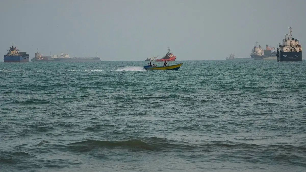 US Strikes 3 Iranian Oil Tankers, Iran Claims Retaliatory Strikes On American Warships US Strikes 3 Iranian Oil Tankers, Iran Claims Retaliatory Strikes On American Warships