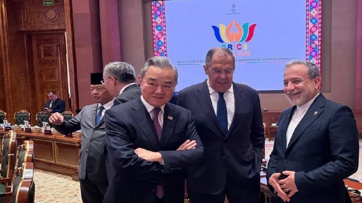 Xi Jinping Skips BRICS Gala Dinner, China Represented By FM Wang Yi: Sources Xi Jinping Skips BRICS Gala Dinner, China Represented By FM Wang Yi: Sources