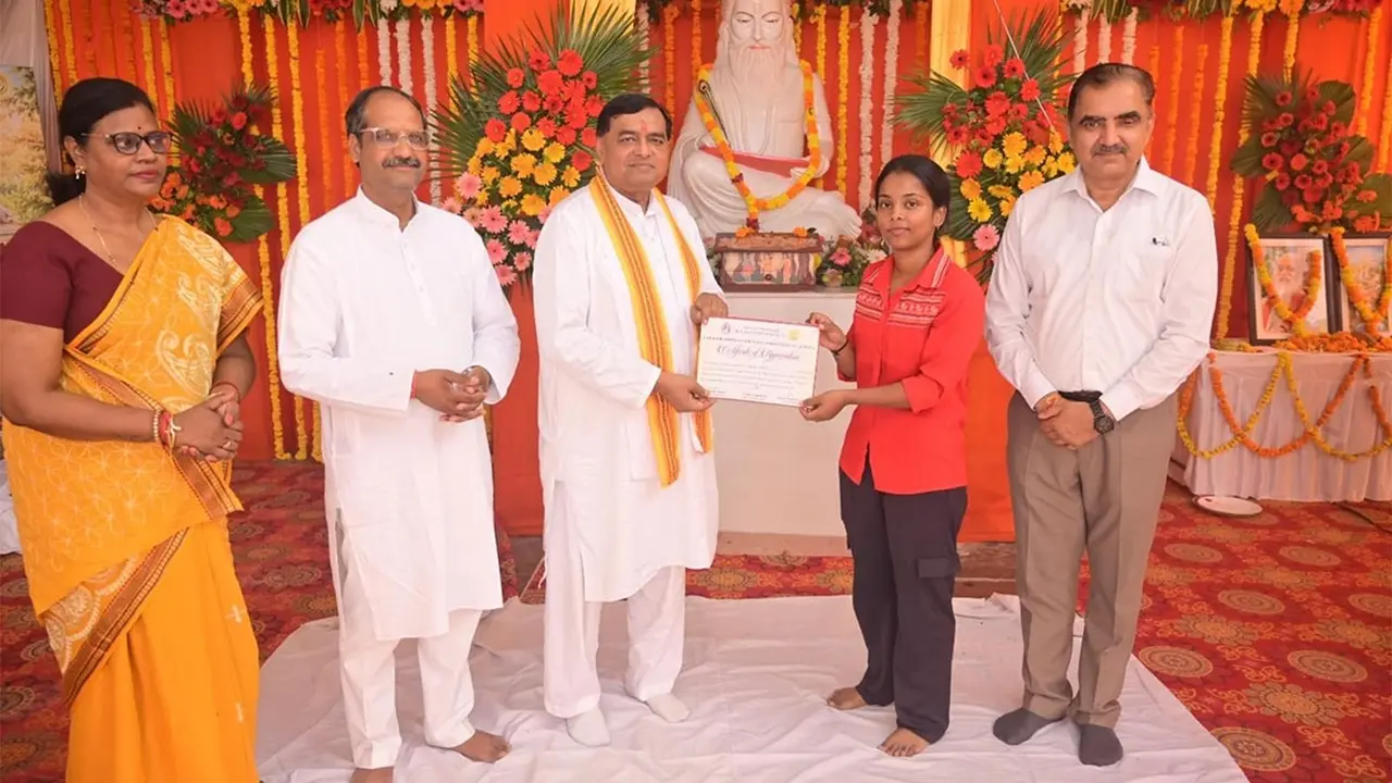 Maharishi Valmiki’s Five-Foot Statue Unveiled At Ramayan University In Ayodhya 5-Ft Maharishi Valmiki Statue Unveiled at Ayodhya University