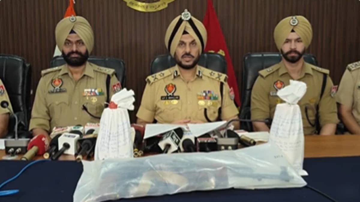 Amritsar Police Busts Pakistan-Linked Terror Module, 1 Arrested With AK-47 And Grenades