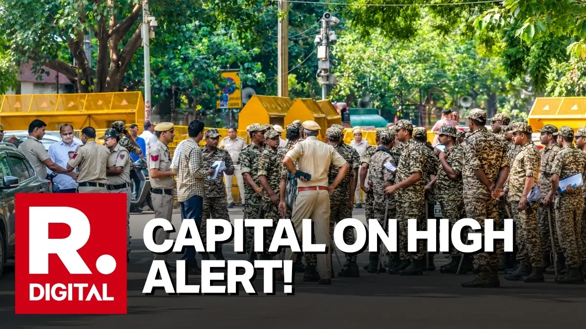 As Delhi Police Beefs Up Security, Activists Call for People to 'Come as Citizens, Not Party Representatives' at Jantar Mantar As Delhi Police Beefs Up Security, Activists Call for People to 'Come as Citizens, Not Party Representatives' at Jantar Mantar