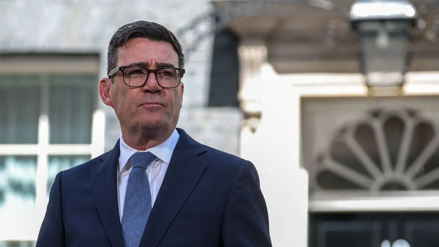 British PM Reiterates 'Complete Solidarity' with Zelenskyy Amid US-Ukraine Tensions