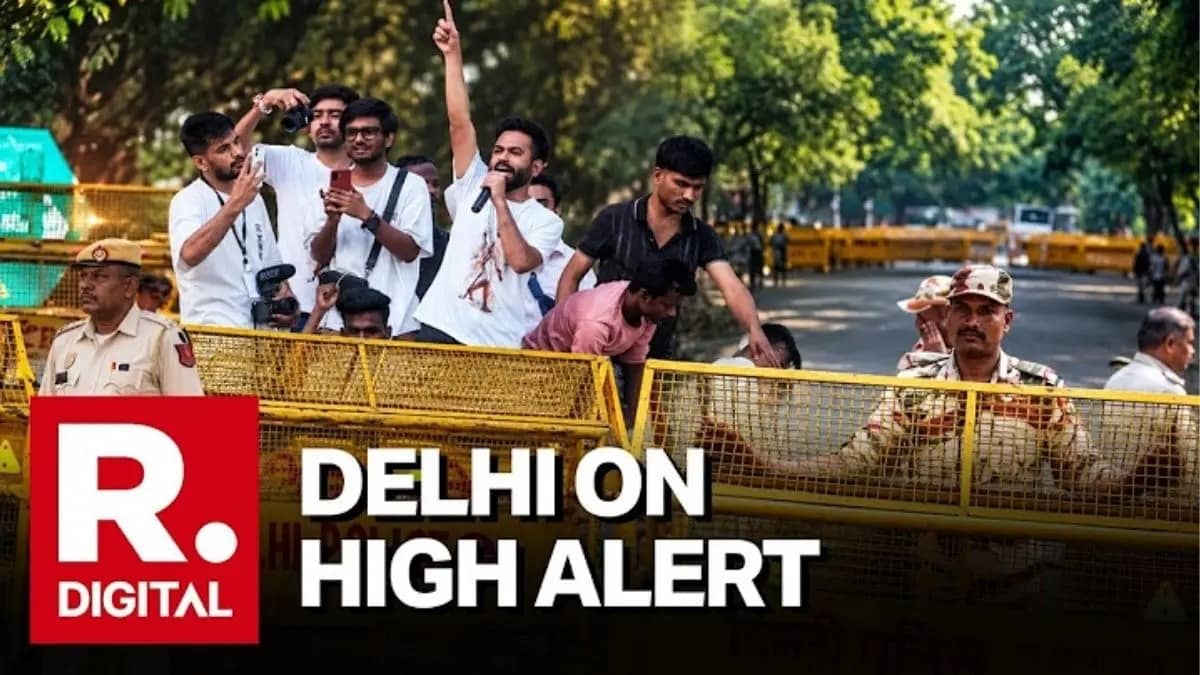 Delhi Police Says Only 11 People May Carry Tricolour At CJP’s CP Protest