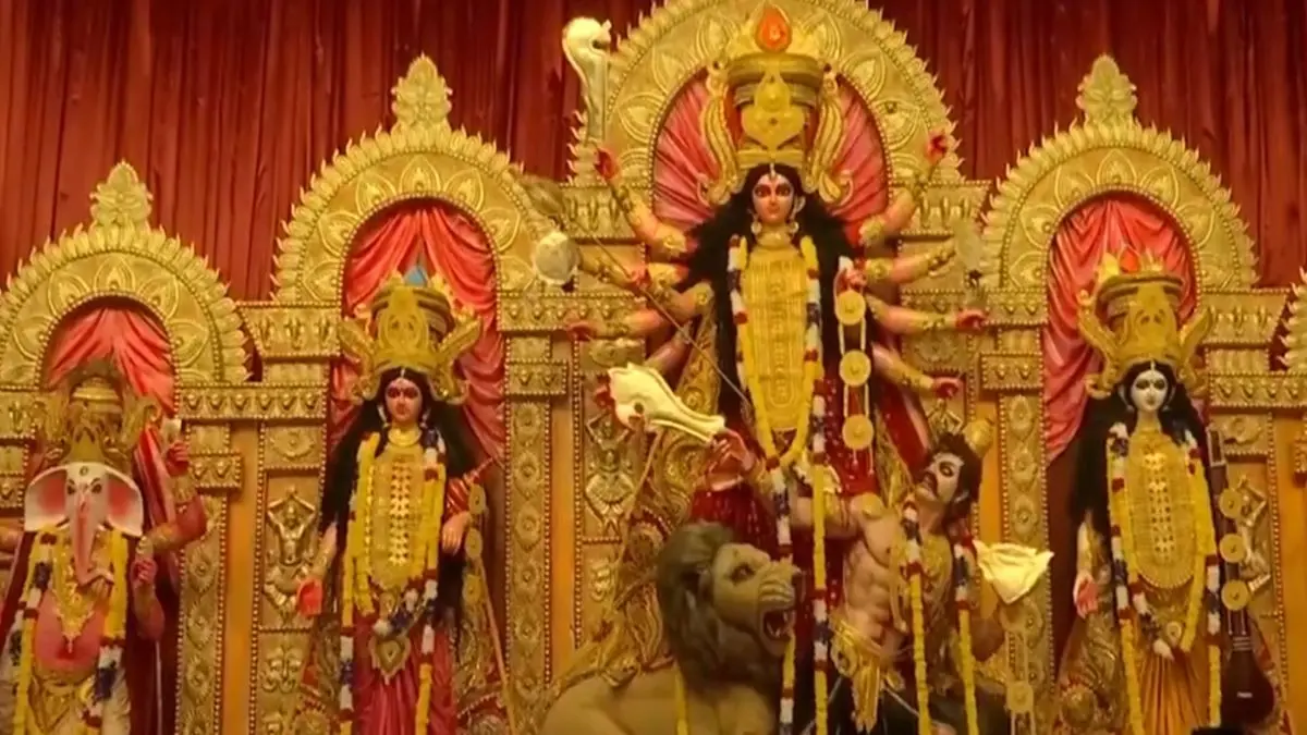 दुर्गा पूजा: CR पार्क में आध्यात्मिक और हेरिटेज वॉक का आयोजन, बंगाली विरासत, परंपराओं और सामुदायिक जीवन का मनाया जाएगा जश्न CR Park's Durga Puja