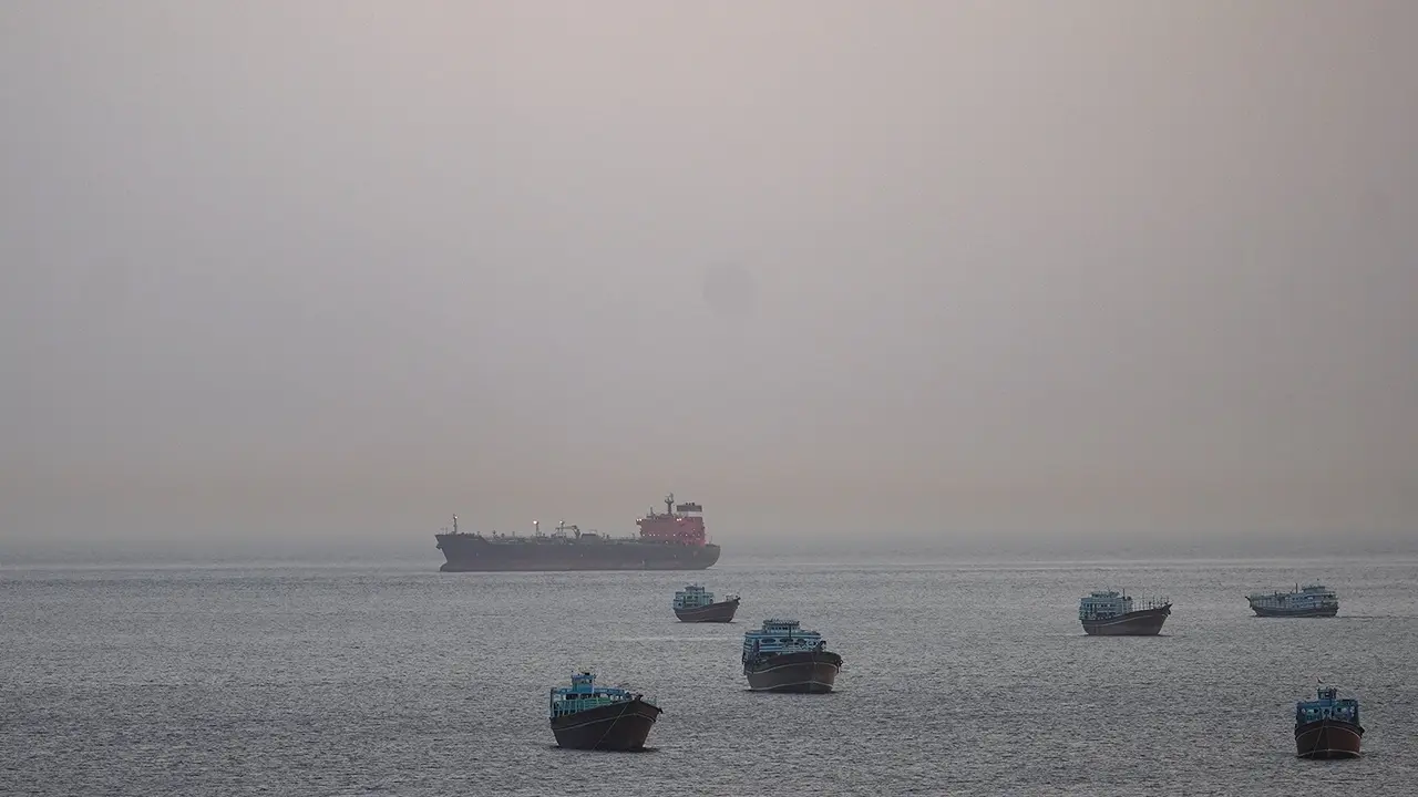 Crude Oil Tanker Hit by Unknown Projectile Off Oman, Says UKMTO, All Crew Safe Crude Oil Tanker Hit by Unknown Projectile Off Oman, Says UKMTO, All Crew Safe