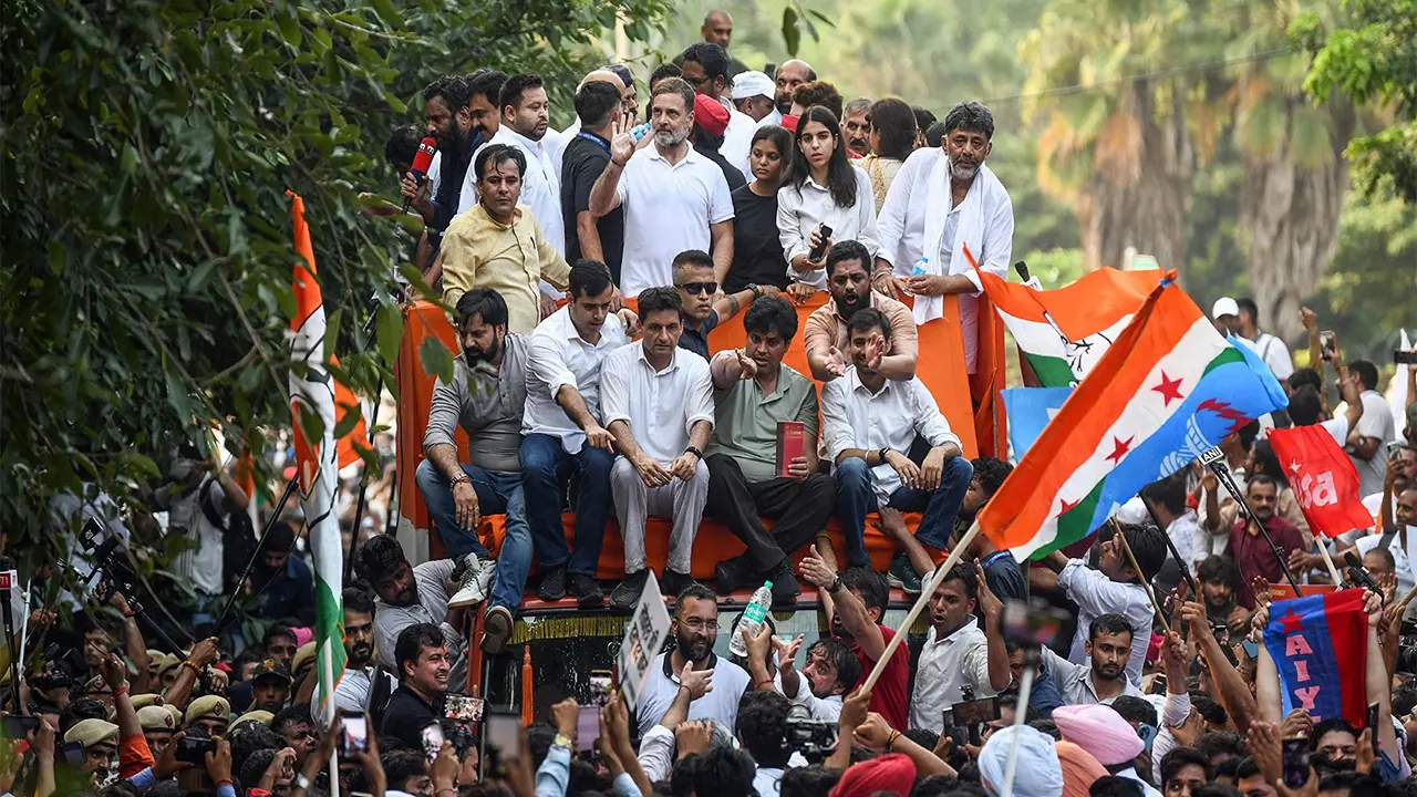Delhi Police Registers Multiple FIRs Over Opposition Protest, Cites Barricade Breaking Delhi Police Registers Multiple FIRs Over Opposition Protest, Cites Barricade Breaking