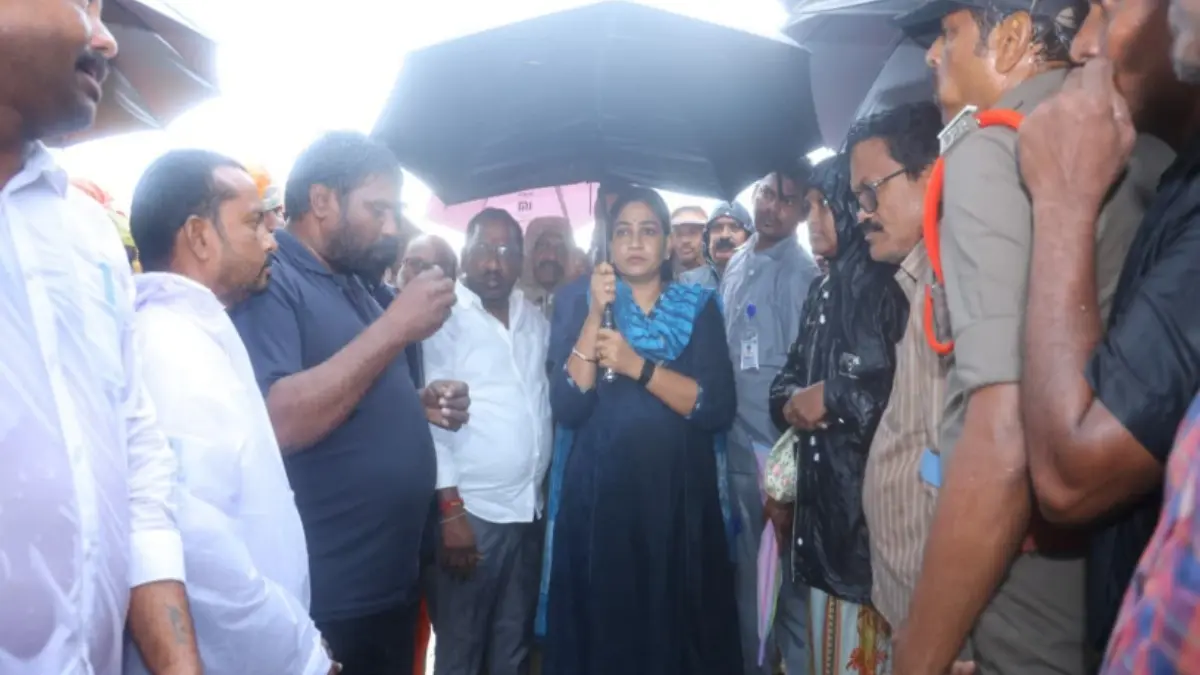 Govt Will Stand By Fishermen Who Suffered Losses Due To Cyclone: Andhra Home Minister Anitha Govt Will Stand By Fishermen Who Suffered Losses Due To Cyclone: Andhra Home Minister Anitha