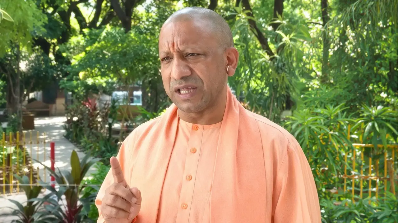 'हारने पर ईवीएम और जीतने पर खुद को श्रेय देती है पार्टी...'कांग्रेस पर सीएम योगी ने साधा निशाना 'हारने पर ईवीएम और जीतने पर खुद को श्रेय देती है पार्टी...'कांग्रेस पर सीएम योगी ने साधा निशाना