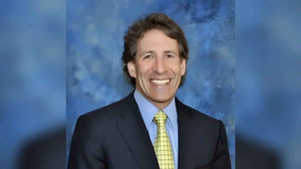 Heat Waves and Health: Who Is Most at Risk? Dr. Craig Deligdish Explains Heat Waves and Health: Who Is Most at Risk? Dr. Craig Deligdish Explains