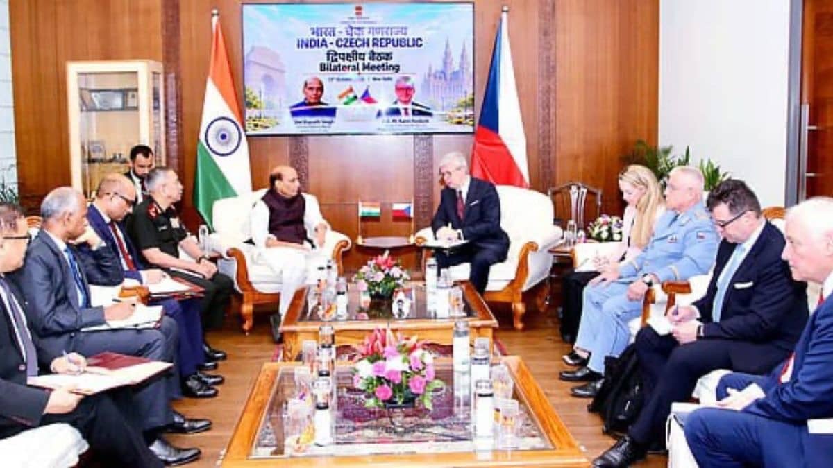 India and Czech Republic Strengthen Defence Manufacturing Cooperation