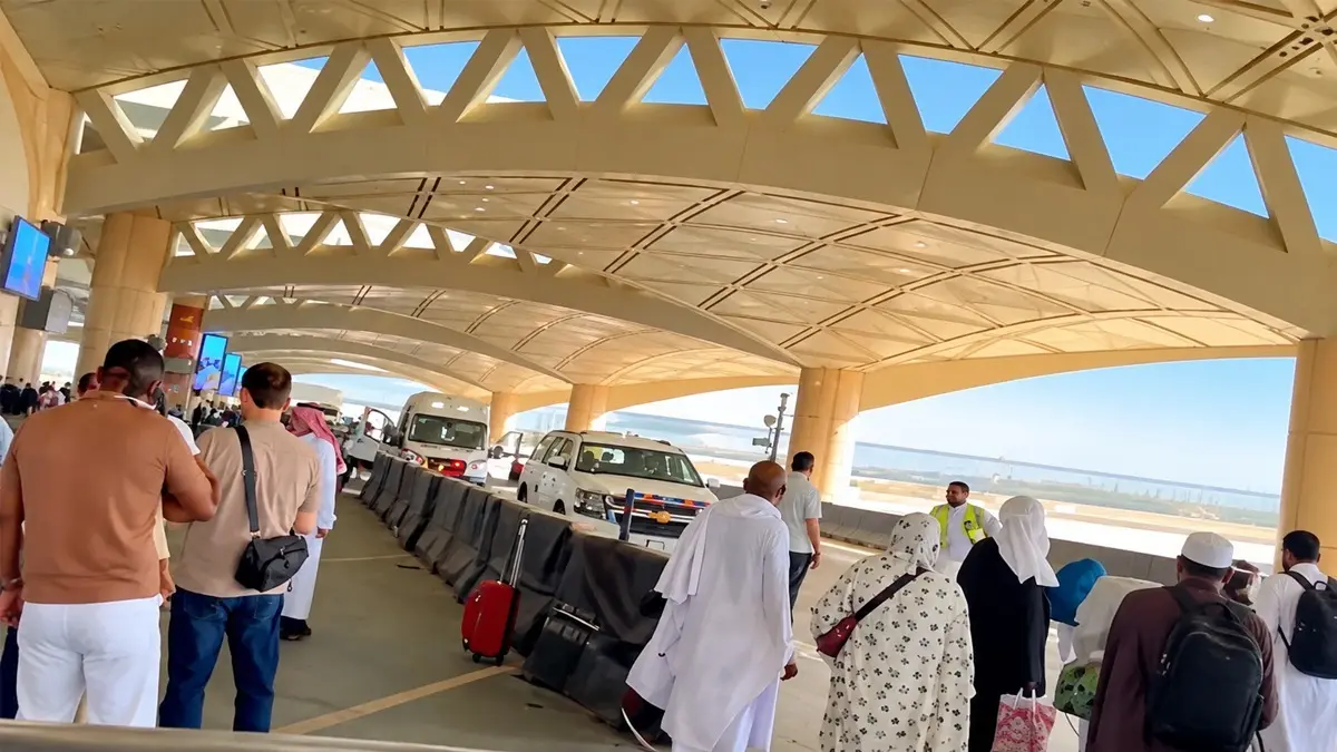 Indian Embassy Says One National Dead, 11 Injured in Houthi Strikes on Riyadh Airport; Extends Support to Local Authorities Indian Embassy Says 11 Nationals Injured in Houthi Strikes on Riyadh Airport, Extends Support to Local Authorities