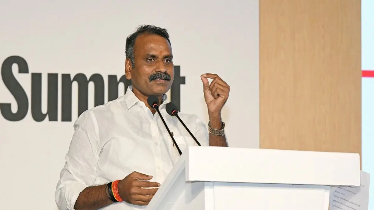 केंद्रीय मंत्री मुरुगन ने दिया इस्तीफा, राज्यसभा की सदस्यता भी छोड़ी, PM मोदी को लिखी चिट्ठी, कहा- गांव गांव जाकर संगठन... | Republic Bharat