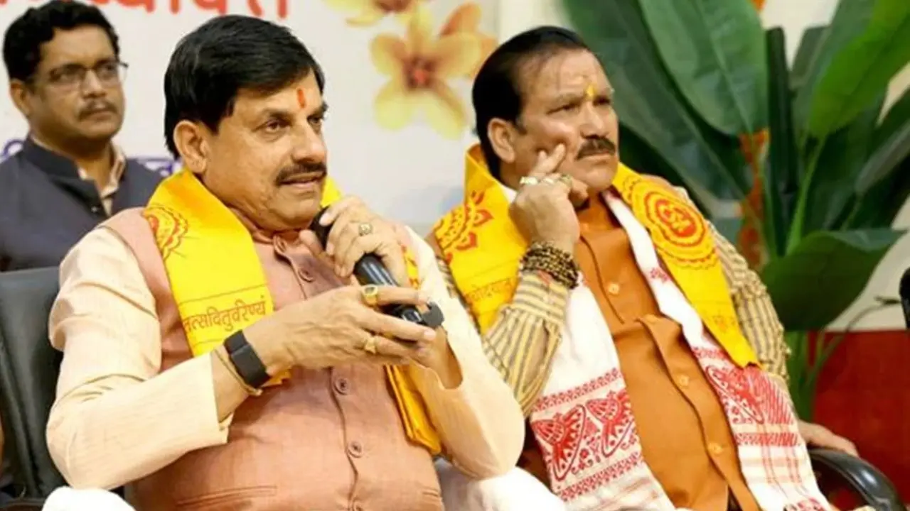 विद्यार्थी अपनी प्रतिभा, परिश्रम और संकल्प से विकसित भारत के निर्माण में निभाएं महत्वपूर्ण भूमिका : मुख्यमंत्री डॉ. यादव मुख्यमंत्री मोहन यादव ने छात्रों को किया प्रेरित