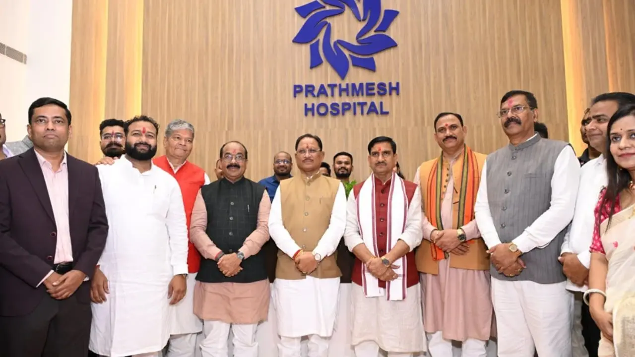 स्वस्थ और विकसित छत्तीसगढ़ का निर्माण हमारी सरकार का संकल्प: मुख्यमंत्री विष्णु देव साय मुख्यमंत्री साय ने देवपुरी में सुपर स्पेशलिटी प्रथमेश हॉस्पिटल का किया शुभारंभ