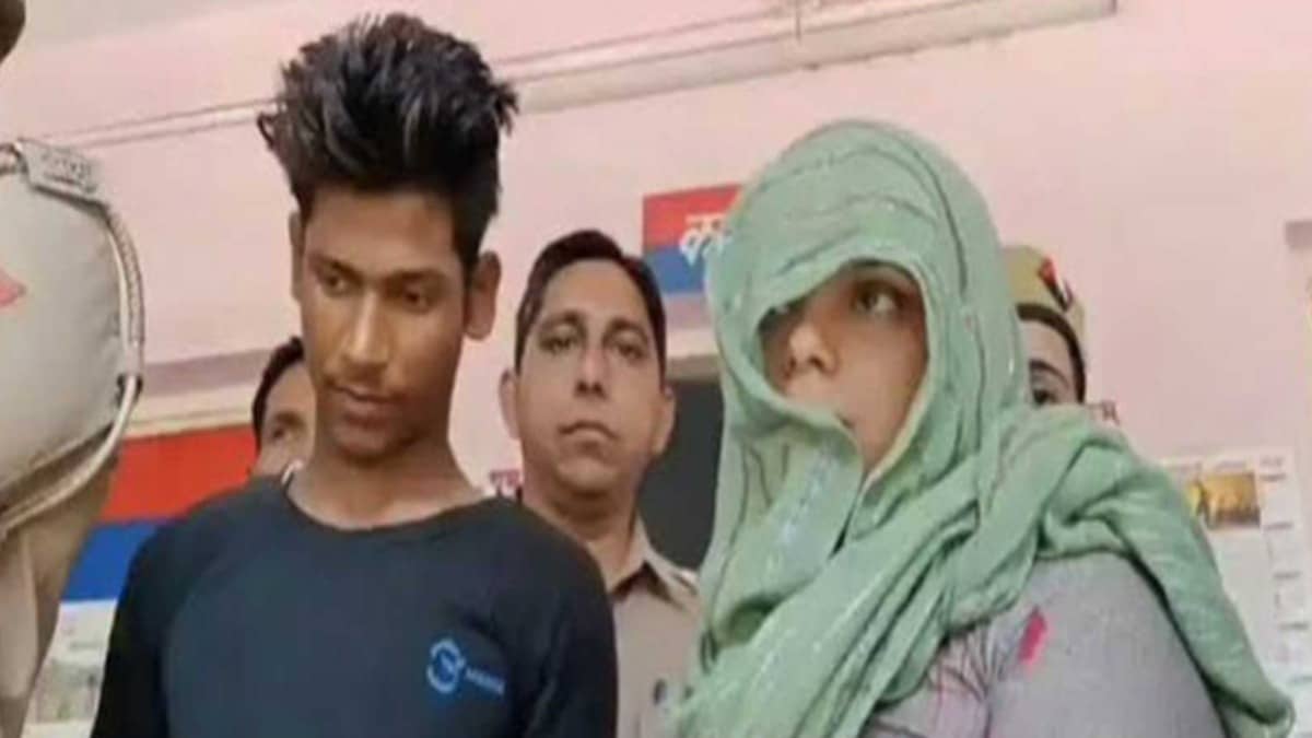 Meerut Court Sentences Woman, Lover To Death For Framing Husband's Strangulation As Snakebite