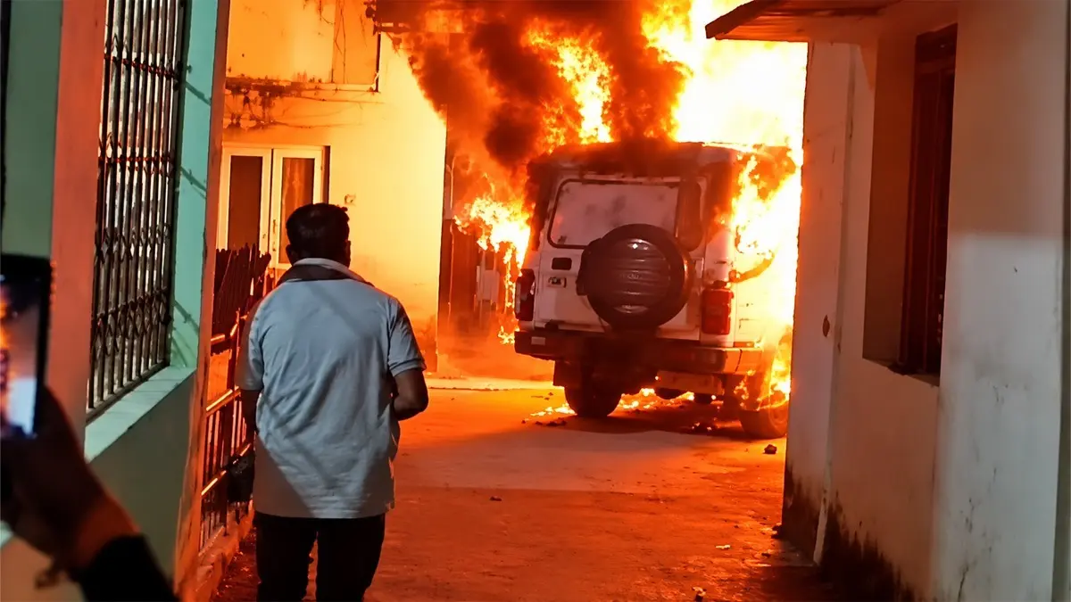 Odisha: Patient Dies After Oxygen Cylinder Explodes in Ambulance in Mayurbhanj Odisha: Patient Dies After Oxygen Cylinder Explodes in Ambulance in Mayurbhanj