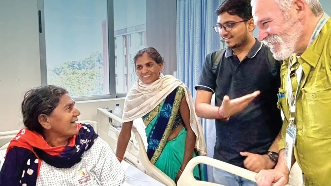 पांच साल का दर्द, बाइक पर दो घंटे का सफर, धरमपुर के श्रीमद् राजचंद्र हॉस्पिटल में कैसे लौटी सुमदरीबेन की जिंदगी पांच साल का दर्द, बाइक पर दो घंटे का सफर, धरमपुर के श्रीमद् राजचंद्र हॉस्पिटल में कैसे लौटी सुमदरीबेन की जिंदगी