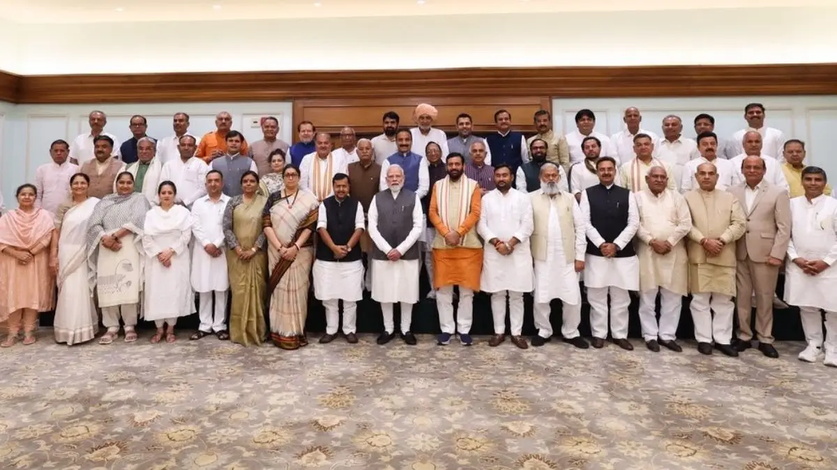 'मुलाकात बहुत सुखद रही...', CM सैनी समेत हरियाणा बीजेपी विधायकों संग बैठक के बाद बोले PM मोदी, किन मुद्दों पर हुई चर्चा? PM Modi meeting with Haryana BJP MLAs