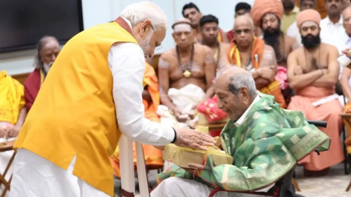Sengol Craftsman Vummidi Ethiraj Passes Away; President Murmu, PM Modi Pay Condolences Sengol Craftsman Vummidi Ethiraj Passes Away; President Murmu, PM Modi Pay Condolences
