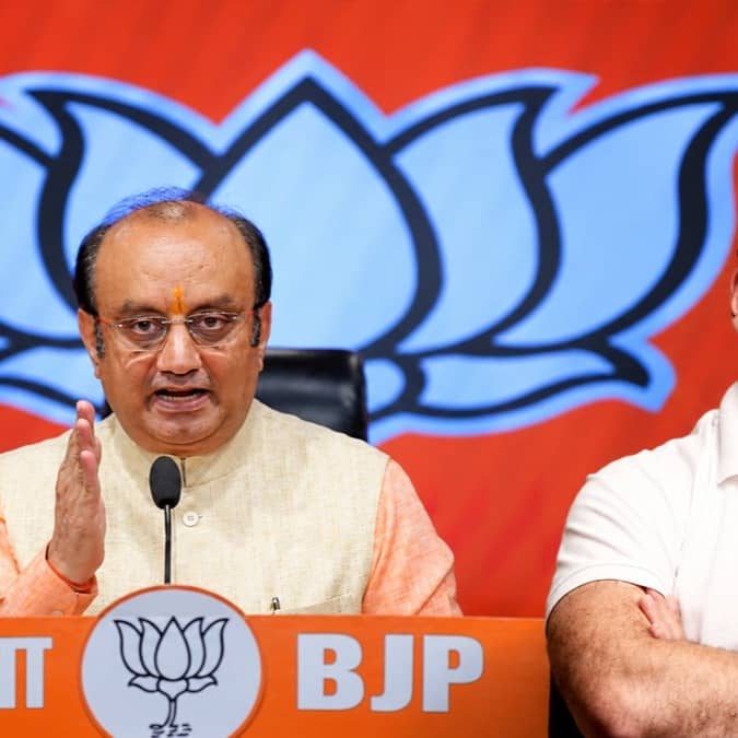 Sudhanshu Trivedi & Rahul Gandhi