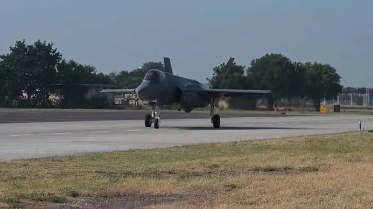US Air Force F-35A Fighter Jets Take to Skies Over Jodhpur During Tarang Shakti 2026 US Air Force F-35A Fighter Jets Take to Skies Over Jodhpur During Tarang Shakti 2026