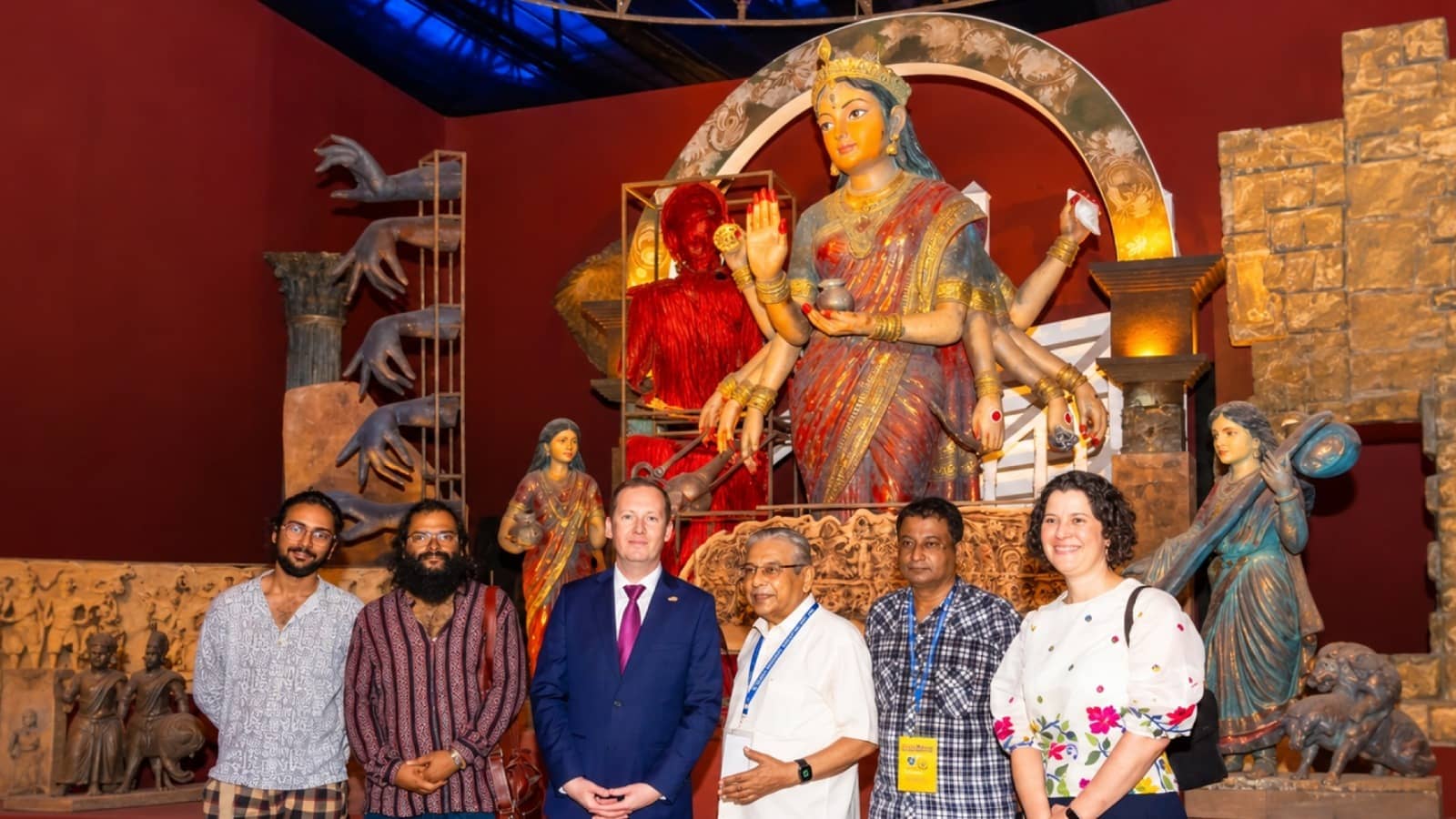 'US and India Have Great Relations': Ambassador Sergio Gor Visits Kolkata Durga Puja Pandals
