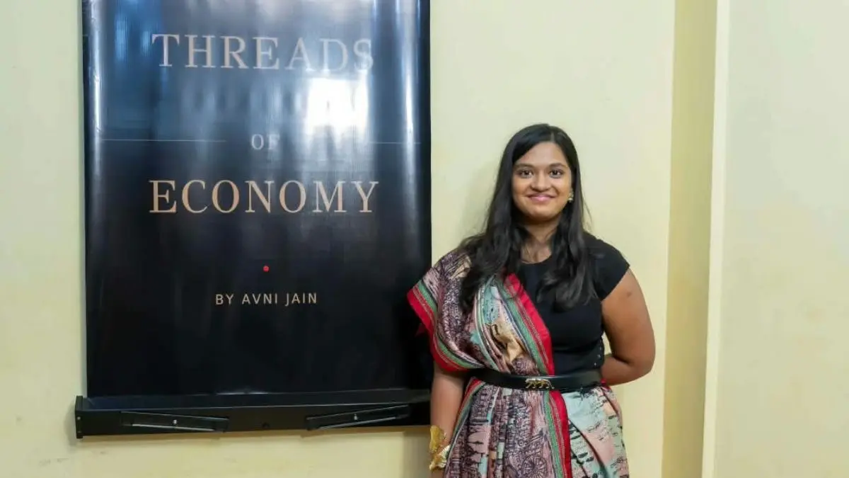 Weaving Autonomy for Women: How sixteen-year Avni Jain Blends Economic Principles and Empathy to Reclaim Bengal’s Handloom Heritage Weaving Autonomy for Women: How sixteen-year Avni Jain Blends Economic Principles and Empathy to Reclaim Bengal’s Handloom Heritage