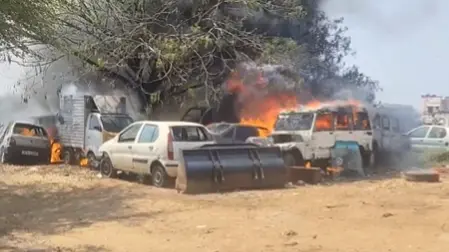22 vehicles burnt in massive fire in Tamil Nadu's Dindigul