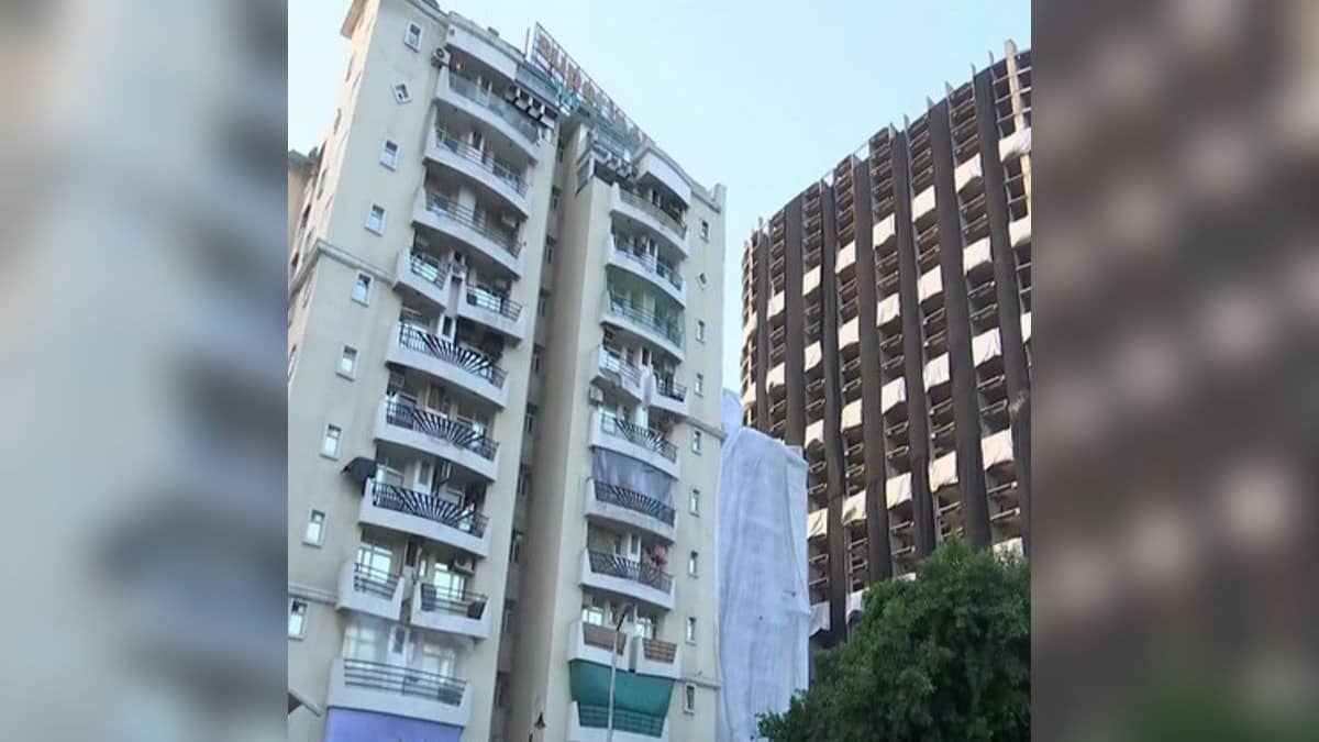 22-Year-Old Woman Files Rs 62 Lakh Suit Over Moral Policing by Society 'Uncles'