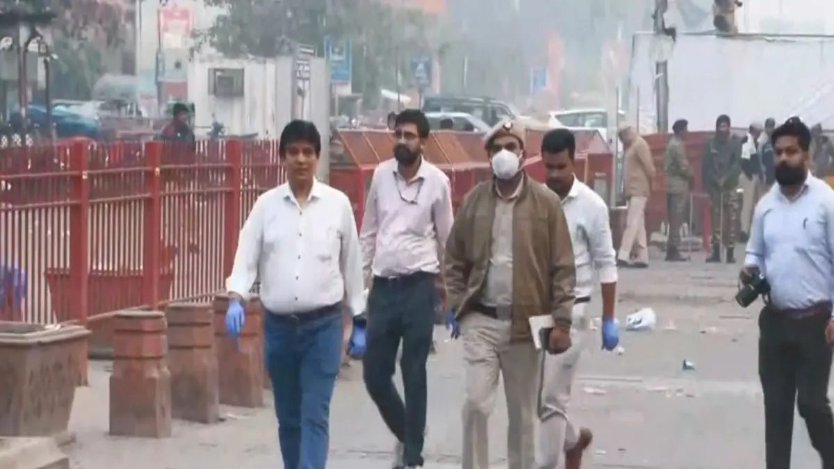 3 Hours, 3 Clues in Red Fort Blast: Delhi Police Probe Begins With Focus on Key Factors