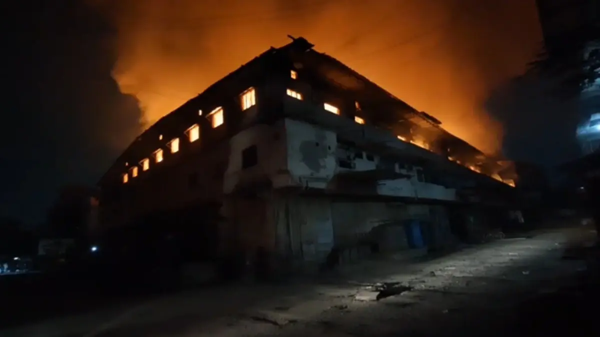3 Sewing Firms Gutted In Massive Fire At Beedi Building In Bhiwandi
