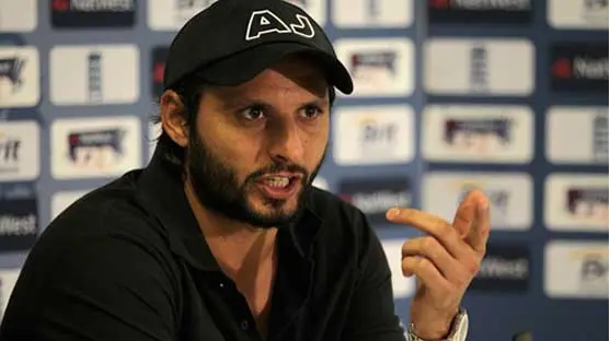 चैंपियंस ट्रॉफी की मेजबानी छिनने के डर से बौखलाए अफरीदी, क्यों कहा- अब पॉवर दिखाने का समय...