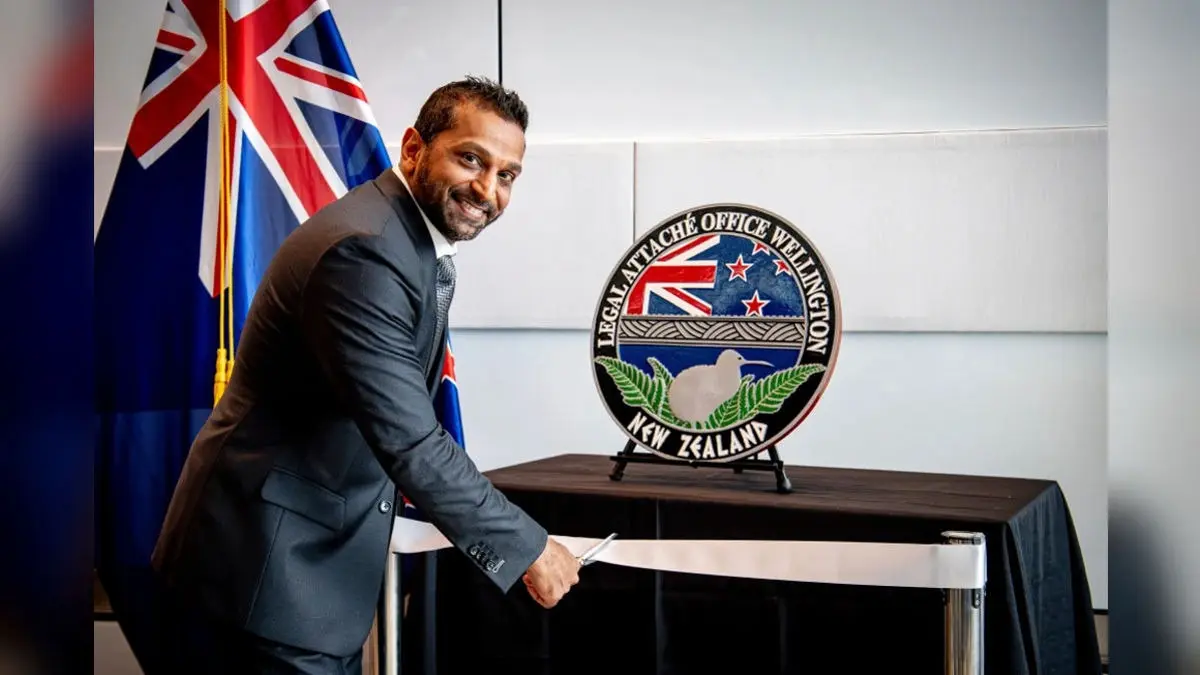 3D-Printed Guns FBI Boss Kash Patel Gifted To New Zealand Officials Were Toy-Inspired Revolvers 3D-Printed Guns FBI Boss Kash Patel Gifted To New Zealand Officials Were Toy-Inspired Revolvers