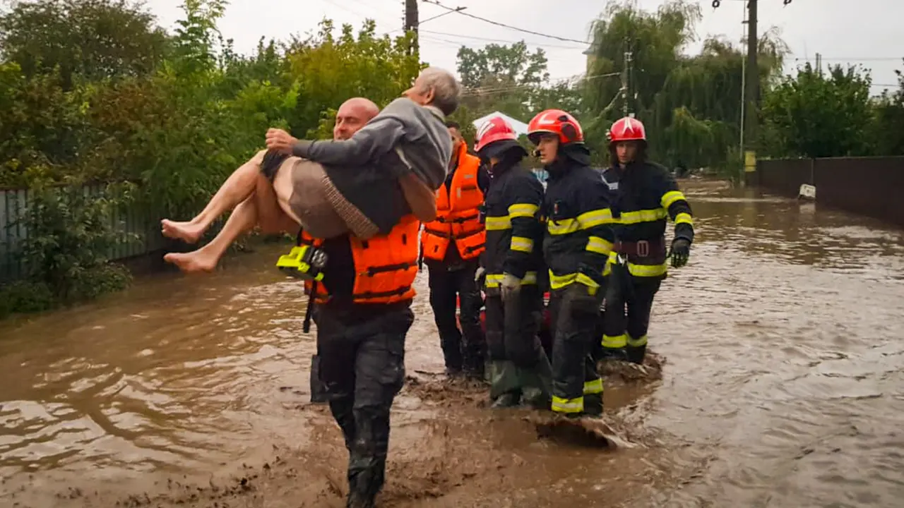 4 people found dead in eastern Romania as rainstorms leave hundreds stranded
