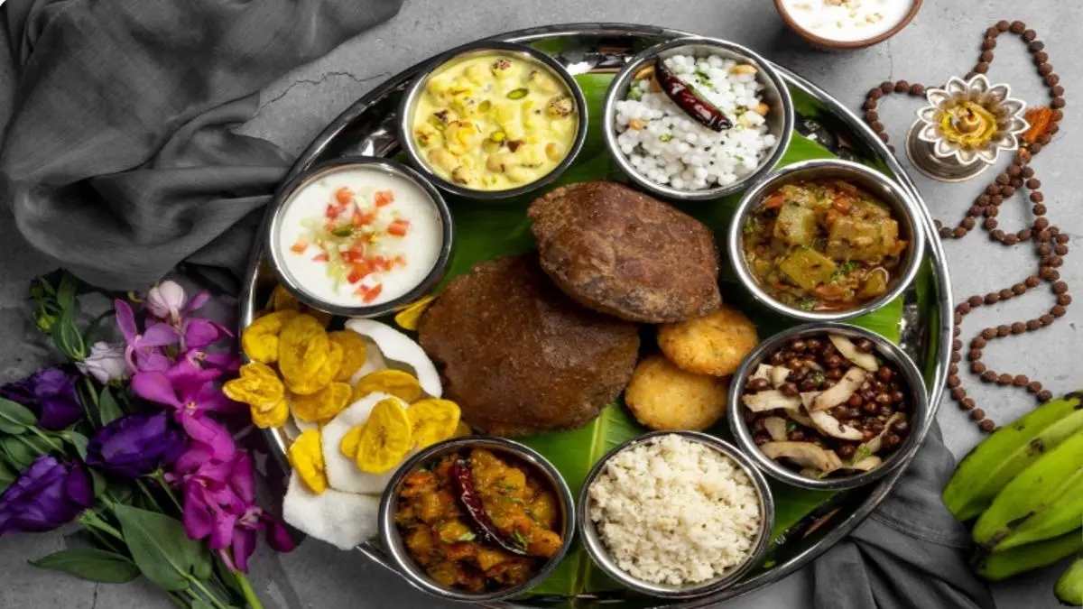 Chaitra Navratri 2026: Tasty No Onion, No Garlic Dishes To Relish During The 9-day Festivities 5 Easy Navratri Snacks for Busy Office Morning – Quick, Healthy & Vrat-Friendly