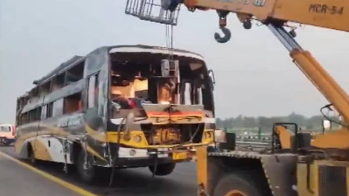 5 killed as double decker bus overturns on Purvanchal Expressway